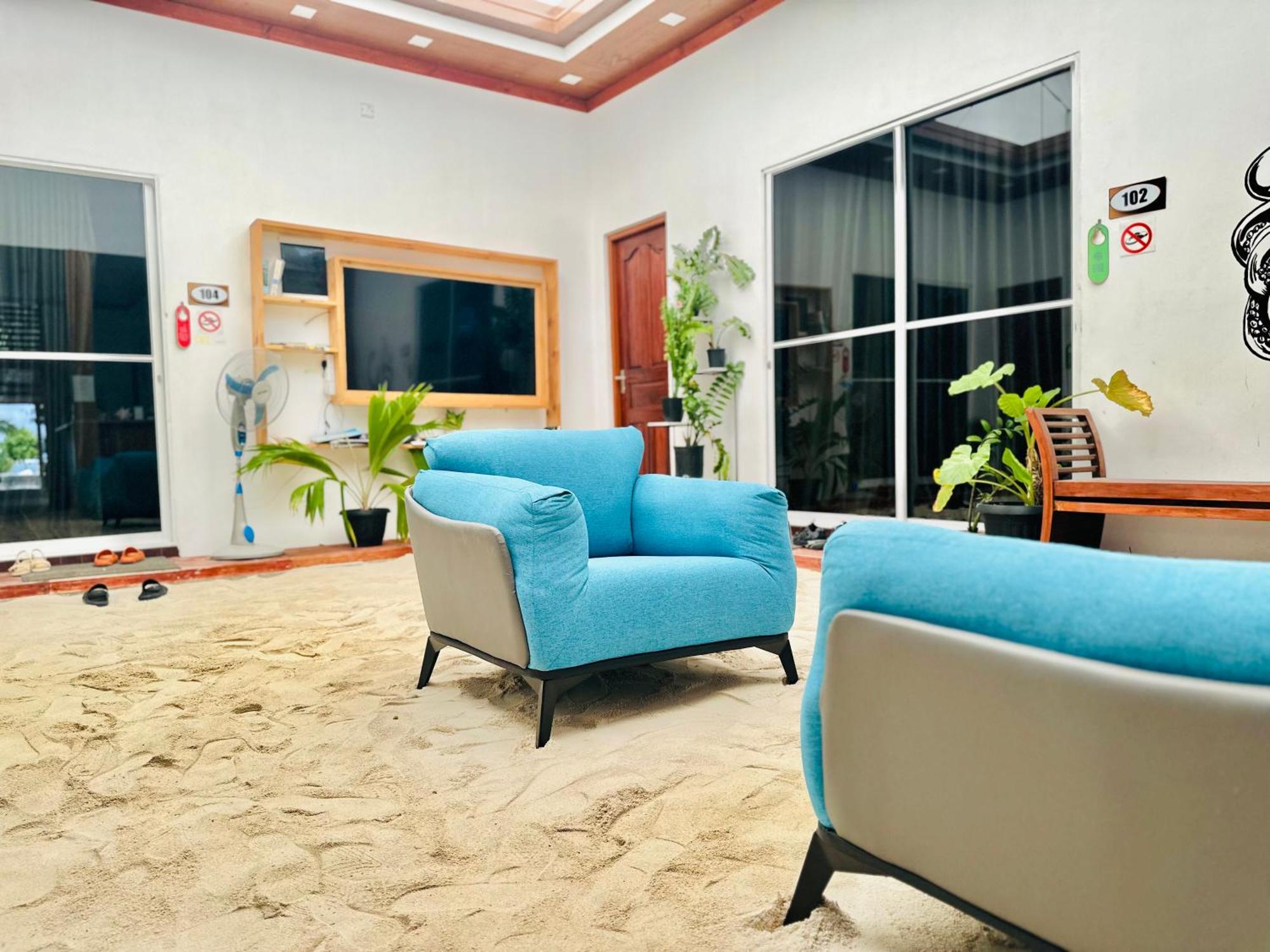 Pelican Beach остров Маафуши Екстериор снимка